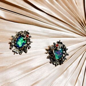 vintage style earrings A279